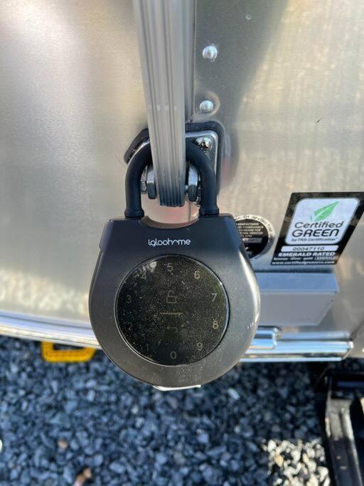 Modern Airstream With Amazing View - 10 To 15 Minutes From Kings Canyon National Park Dunlap ภายนอก รูปภาพ